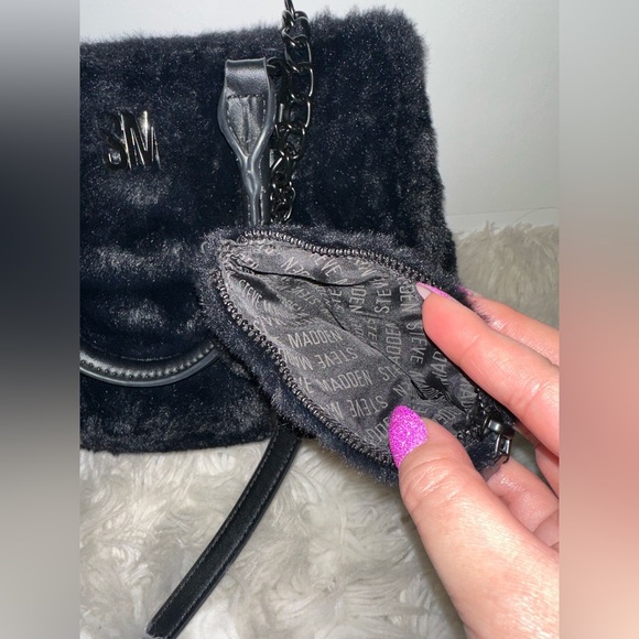 Steve Madden Black Faux Fur Purse - Picture 4 of 5
